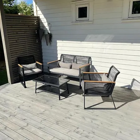 Trivelig Med God Parkering Og El-billader. *
